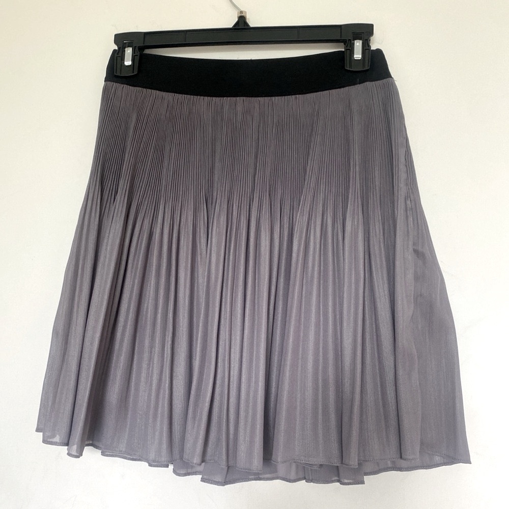 Free people  Elegant Black Gray/purple Pleated Skirt sz M never worn